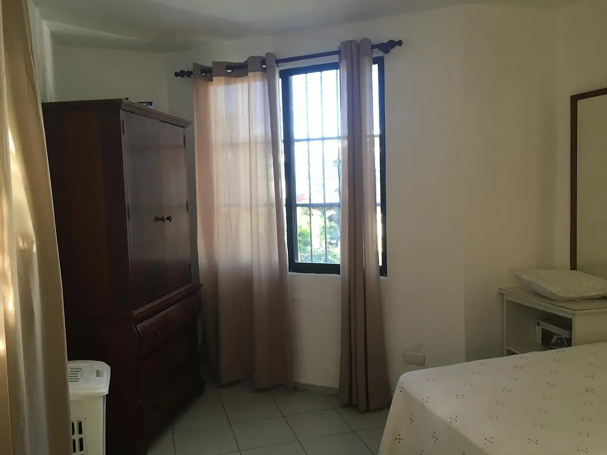 Estudio Coquero En Zona Residencial Santo Domingo