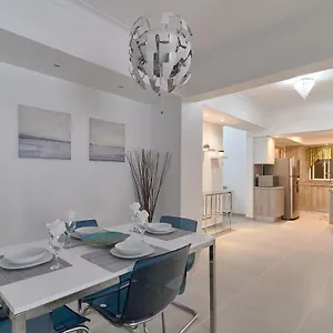Dom. Rep. Exclusive 2 Bed Apt. Evaristo Morales Apartamento